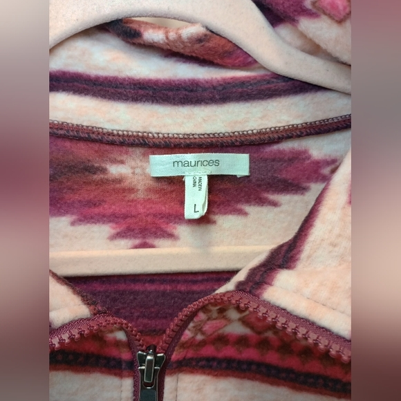 Maurices Pullover Fleece Jacket Burgundy Aztec Geometric Sweatshirt 1/4 Zip - Picture 4 of 8